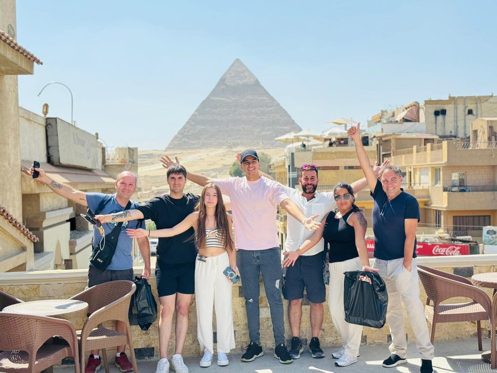 Sphinx Palace Pyramids View Inn Kafret el-Gabal Exterior foto