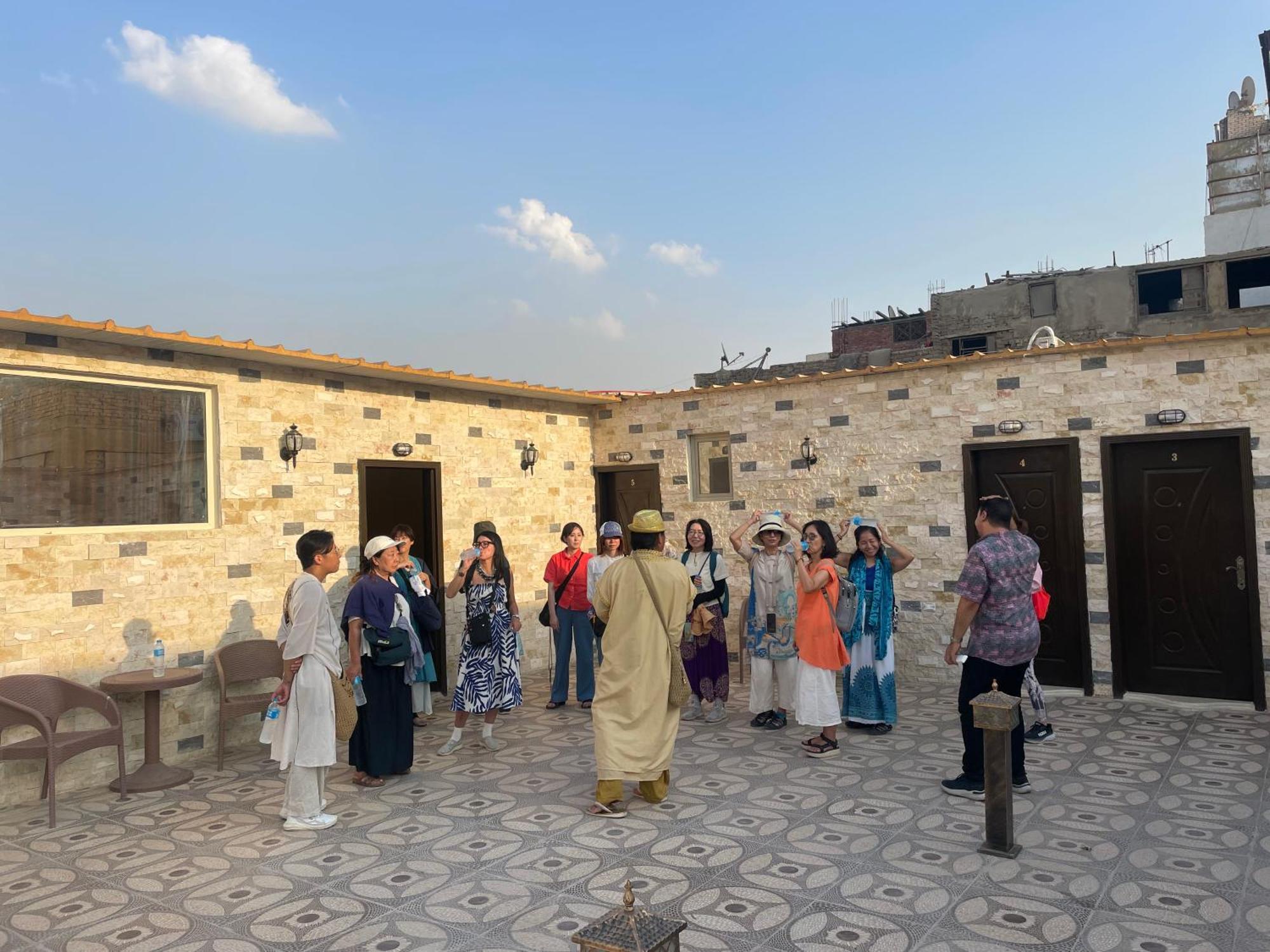 Sphinx Palace Pyramids View Inn Kafret el-Gabal Exterior foto